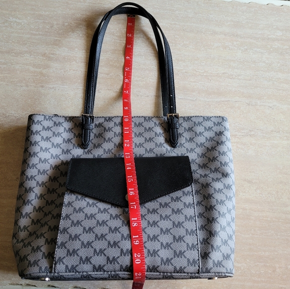 Michael Kors Jet Set Black & Gray Front Card Pocket Open Tote Shoulder Bag EUC - Picture 11 of 16